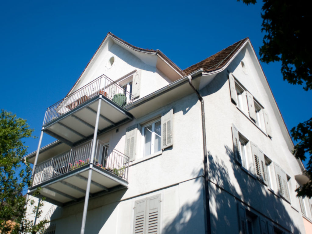 Balkon aus Metall Stahl und Leichtbauweise